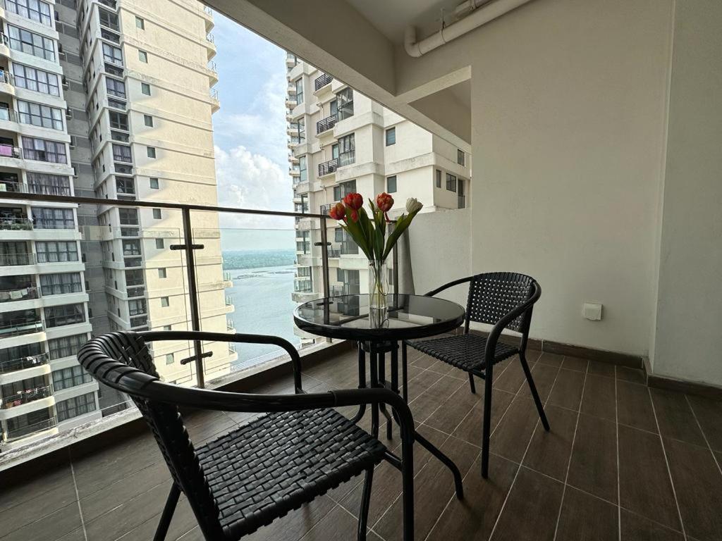 Dangabay 3bedroom Balcony Wifi Netflix High Floor Apartment *