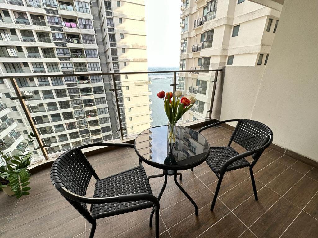 Apartment Dangabay 3bedroom Balcony Wifi Netflix High Floor *